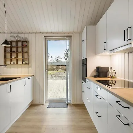 4 Bedroom Gorgeous In *
