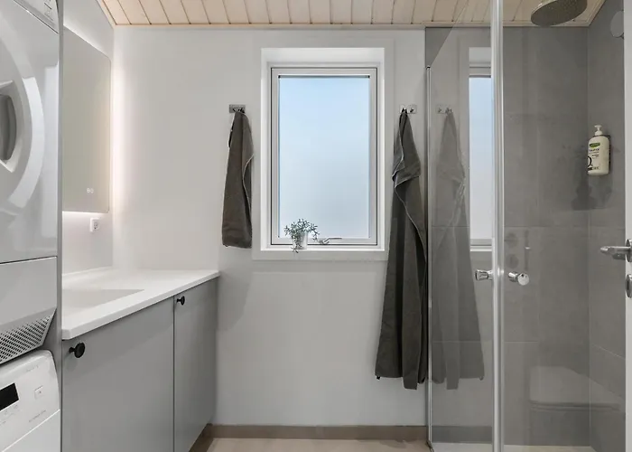 4 Bedroom Lovely In * Liseleje