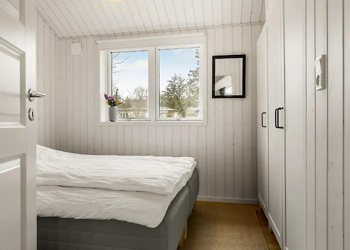 4 Bedroom Lovely In Liseleje