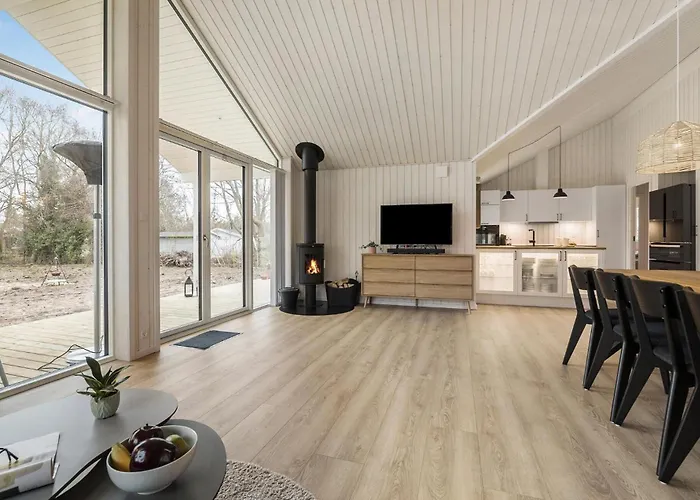4 Bedroom Lovely In *